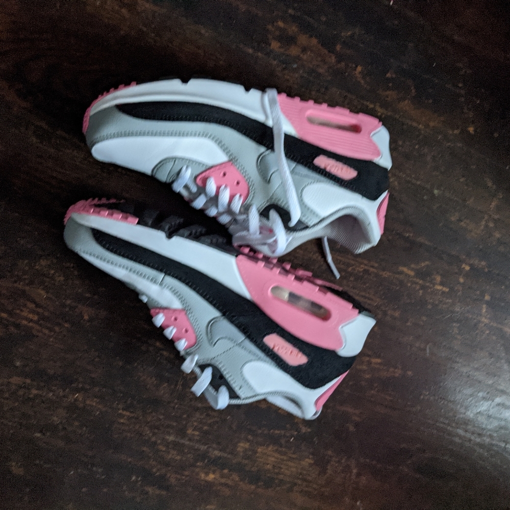 Nike Air Max 90 Rose Size 7Y